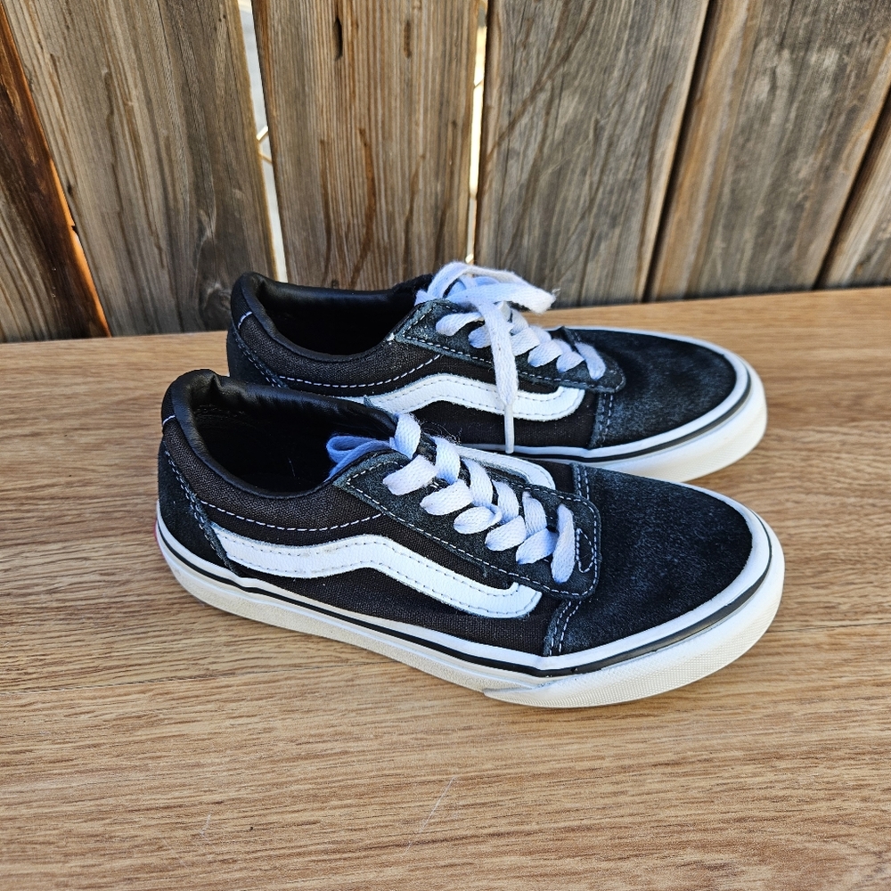 Vans Kids Black and White Sneakers 13 - Picture 7 of 16